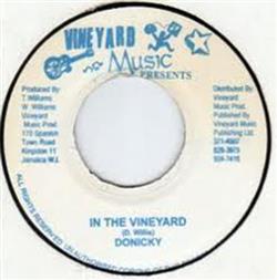 Download Donicky - In the vineyard